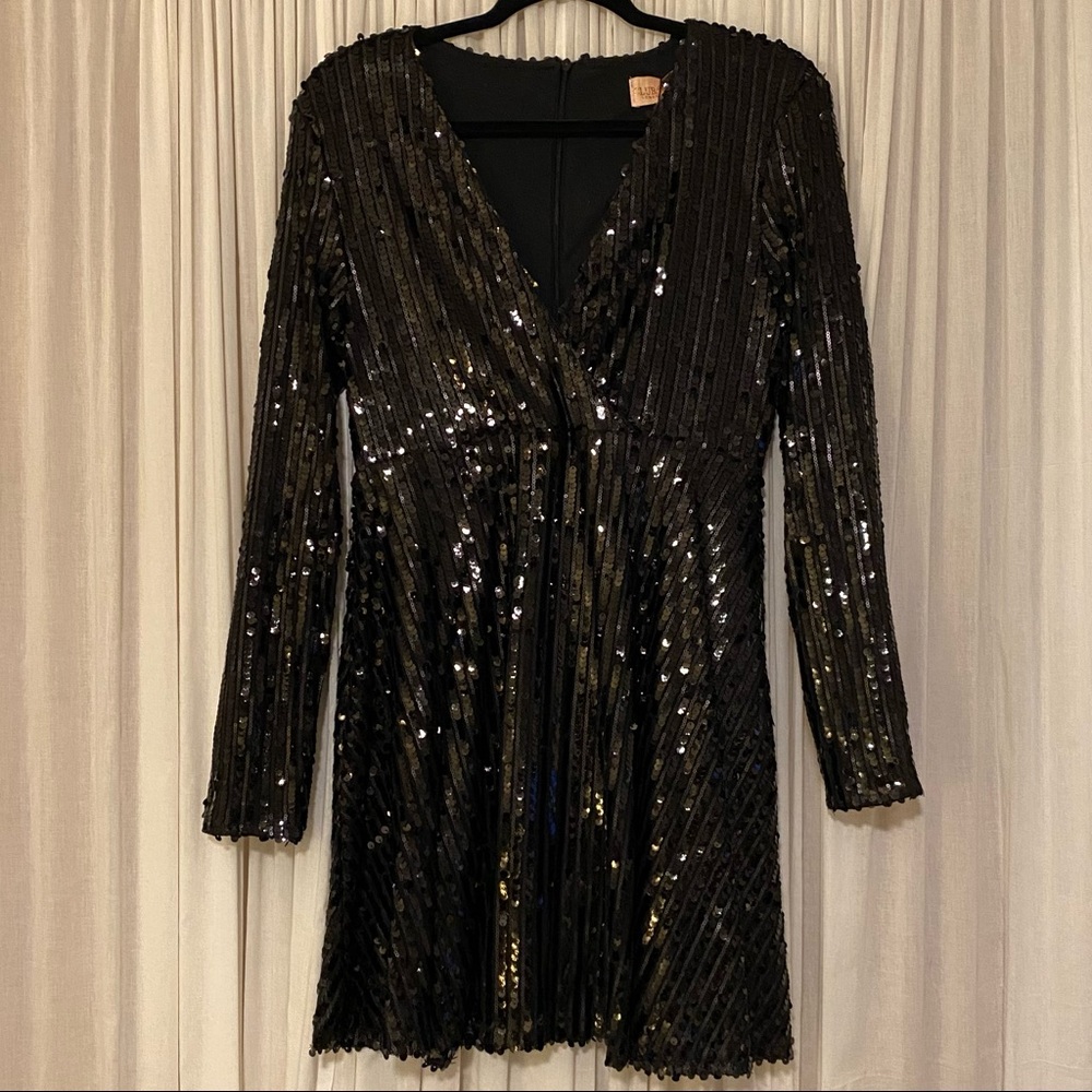 Long sleeve sequin party dress
